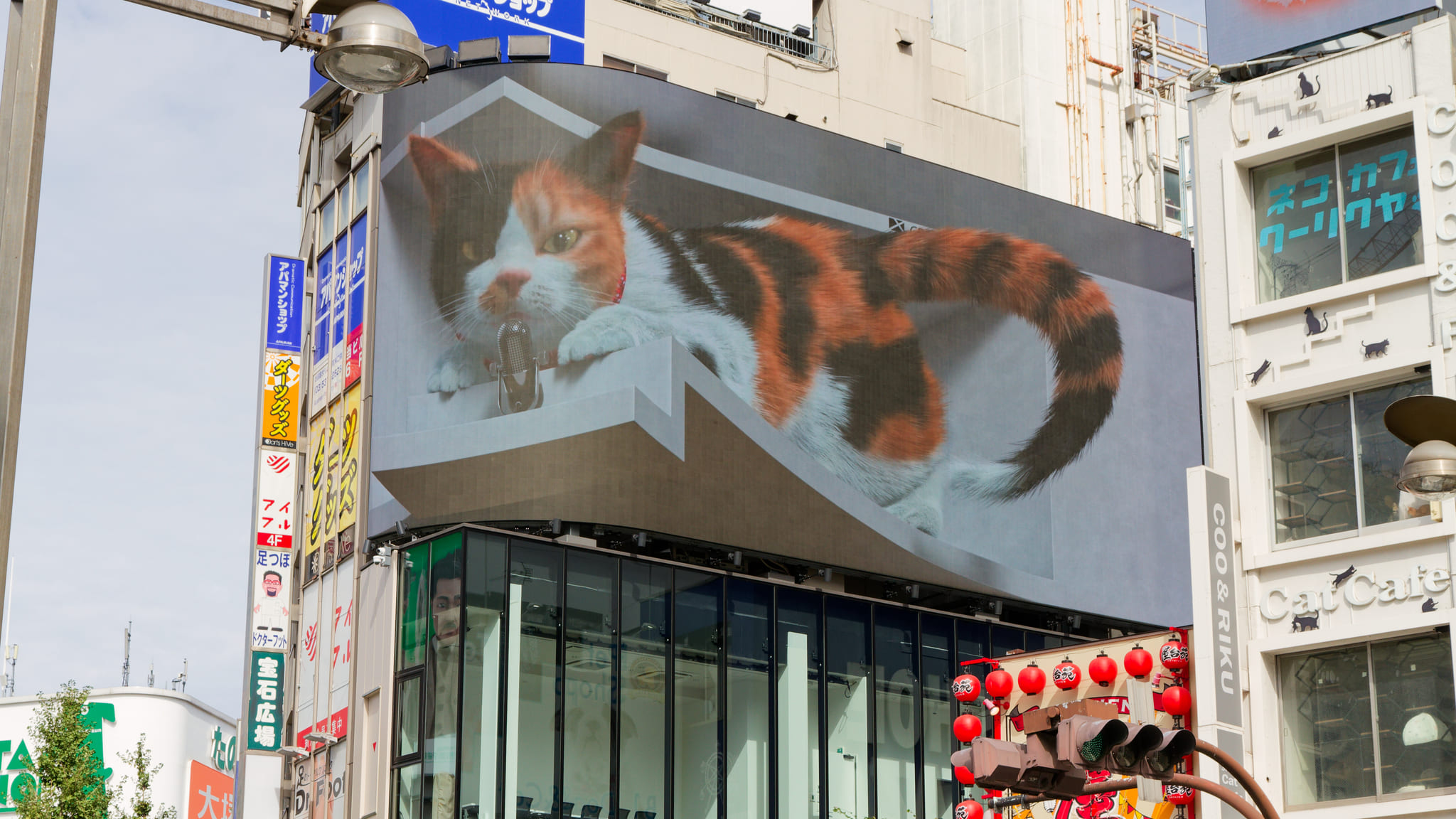 01-Tokyo (4) Cross Shinjuku Vision.jpg